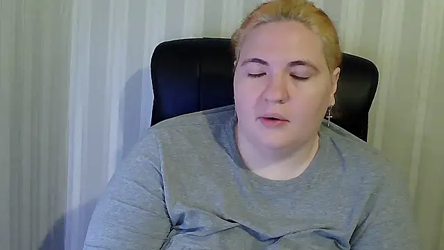 LissaLeon's cam snapshot