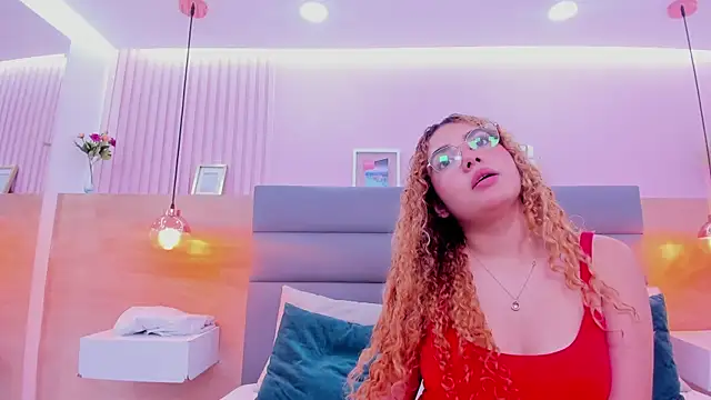 abril_dolly's cam snapshot