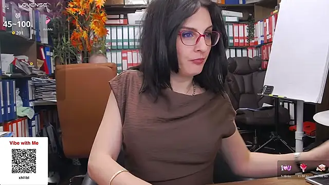 classyladyrellax live sex cam