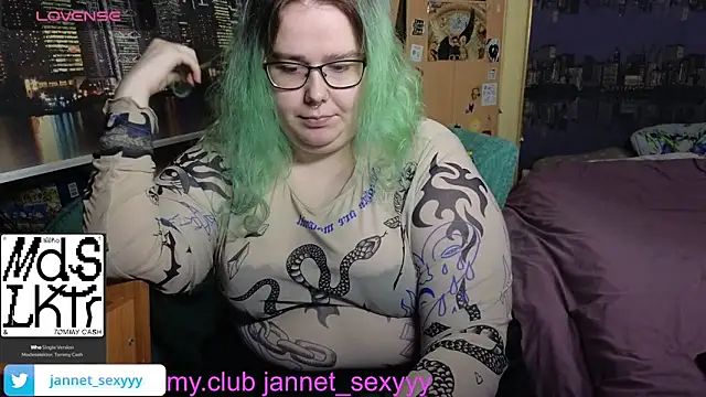 JannetPie's cam snapshot