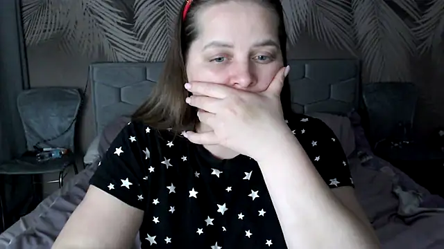 uliastar's cam snapshot