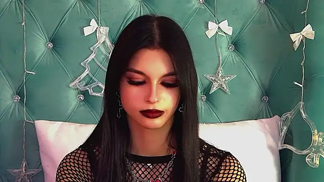 BeverlyMost's cam snapshot