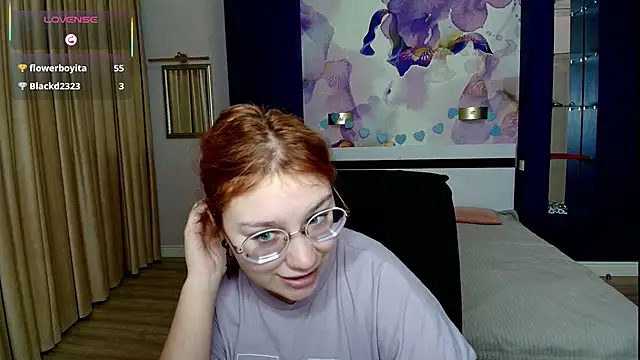 AngelinaLow's cam snapshot