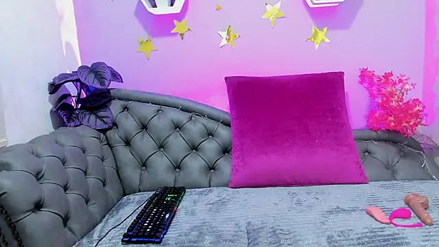 Laskhmi_'s cam snapshot