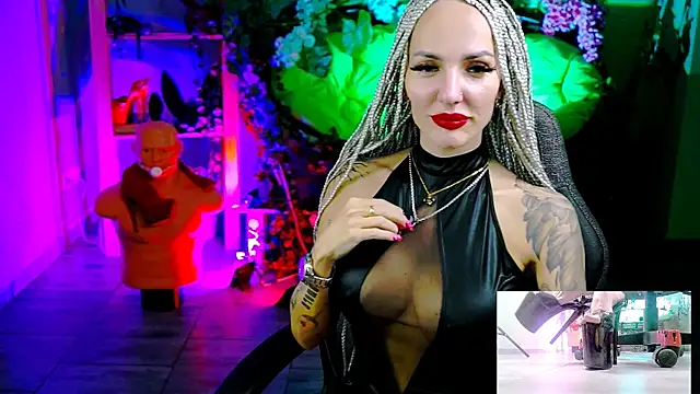 MonicaMaxwel's cam snapshot