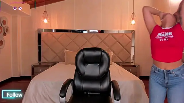 AlyssaDean's cam snapshot