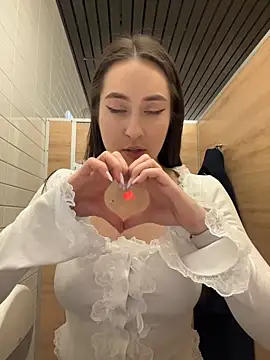 Holly_Play live sex cam