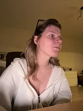 MaryHiggins's cam snapshot