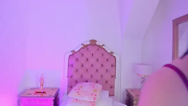 rebeca_watsson's cam snapshot