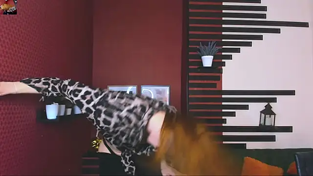 ChloeValentinee's cam snapshot