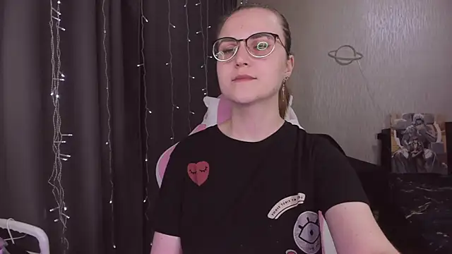 MissBrightShine's cam snapshot