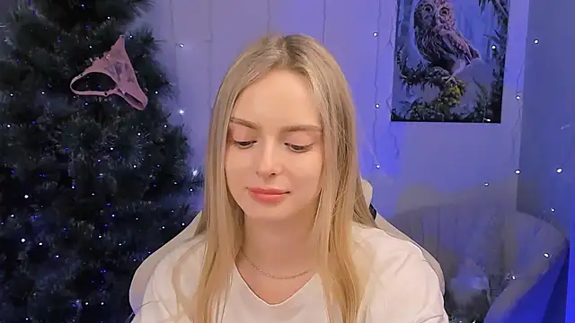 JuliaBrewwer's cam snapshot