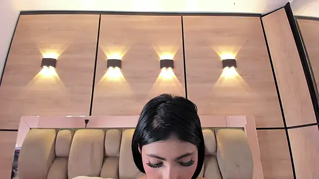 karol_lewiss's cam snapshot