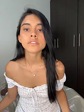 Miia_moonn's cam snapshot