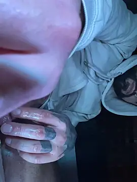 1Richrichard1's cam snapshot