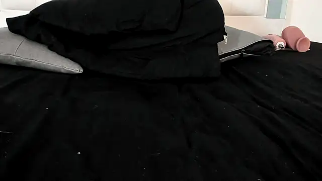 brendamaz's cam snapshot