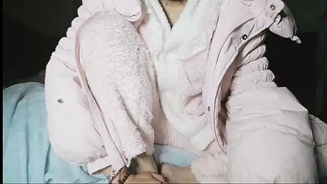 hebe-02's cam snapshot