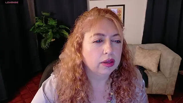 MilfArlet's cam snapshot