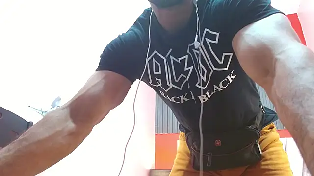 Thiago_Summers live sex cam