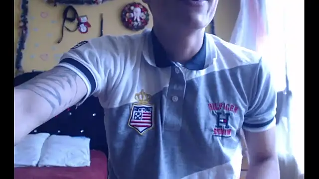 Violet_And_Smith's cam snapshot