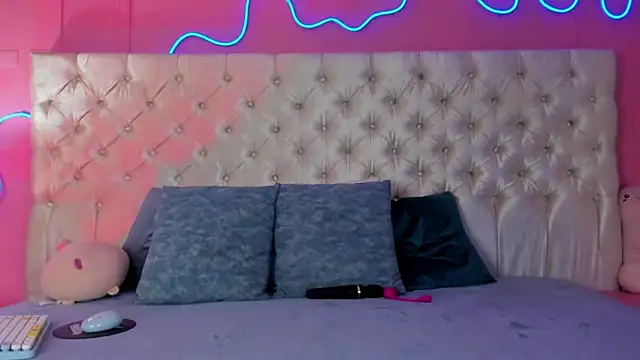 Julieta_Cortes__ live sex cam