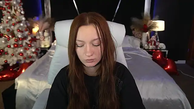 FoxyMayy's cam snapshot