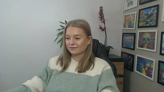 Mysteryerica's cam snapshot