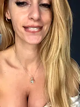 ericafontesx's cam snapshot