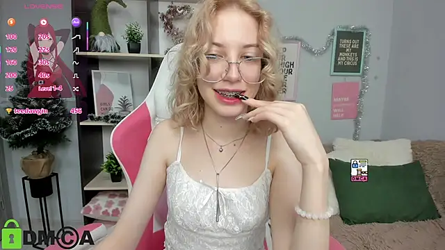 InfernoMia's cam snapshot