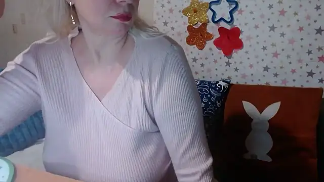 QueenLana's cam snapshot