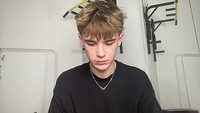 Milk_Guy live sex cam