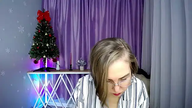 queen_a_n_i's cam snapshot