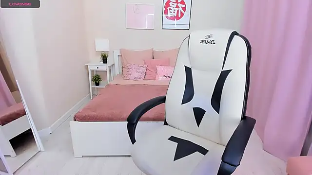 HelenaRegal's cam snapshot