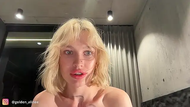 Golden_Aline's cam snapshot