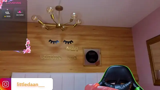 Abril_Velvet_a_'s cam snapshot