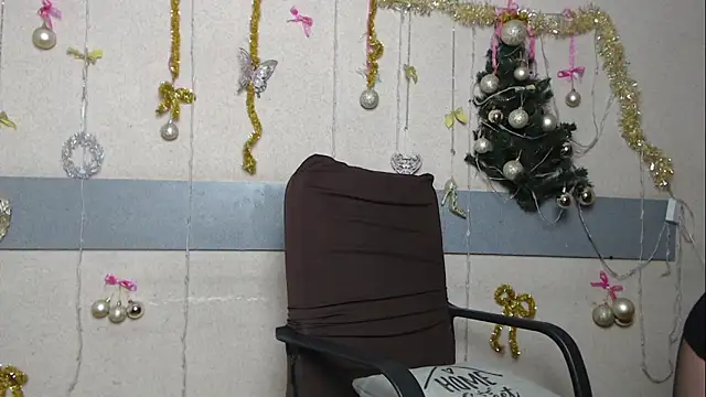 EllaBonito's cam snapshot