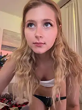 LunaRase's cam snapshot