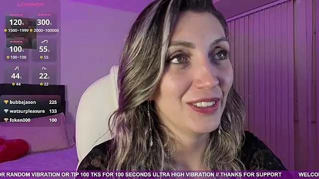 anny_sweet72's cam snapshot