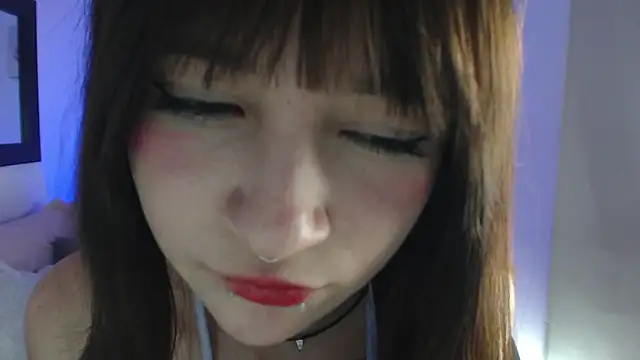 _Charlotte_Collins_'s cam snapshot