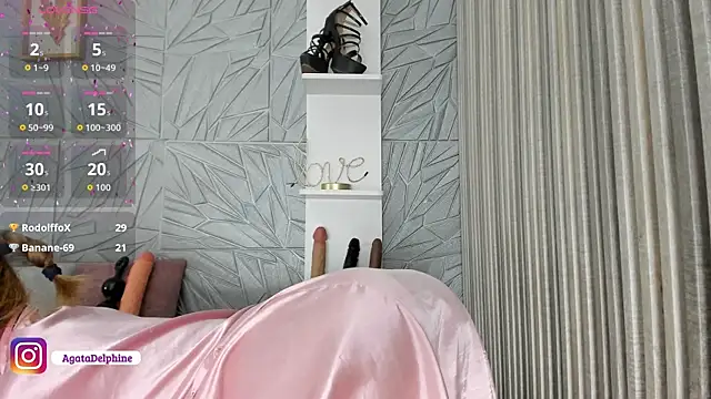 agatadelphine's cam snapshot