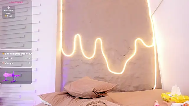 Dulce_Quintana's cam snapshot