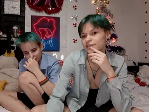 Kim__Ray's cam snapshot