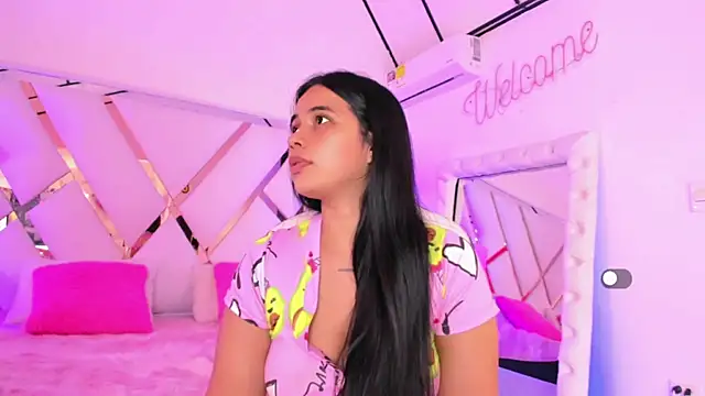 naughtysara20's cam snapshot