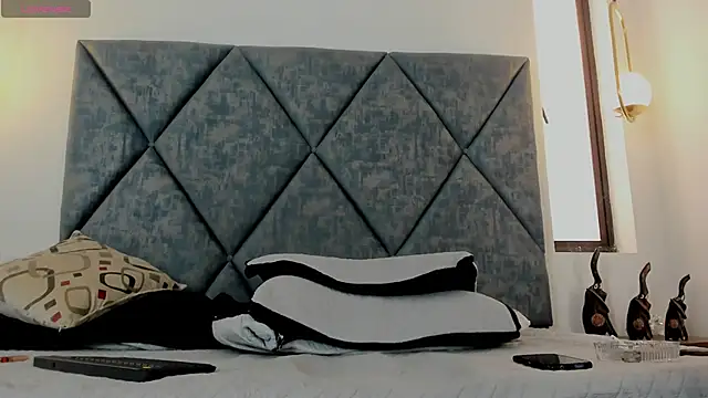 Lilith_Zamara_ live sex cam