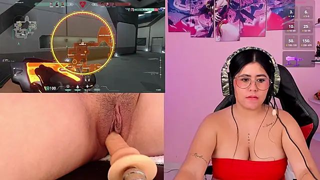 DanielaHang's cam snapshot