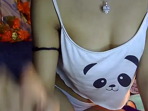 indian_cutepair's cam snapshot