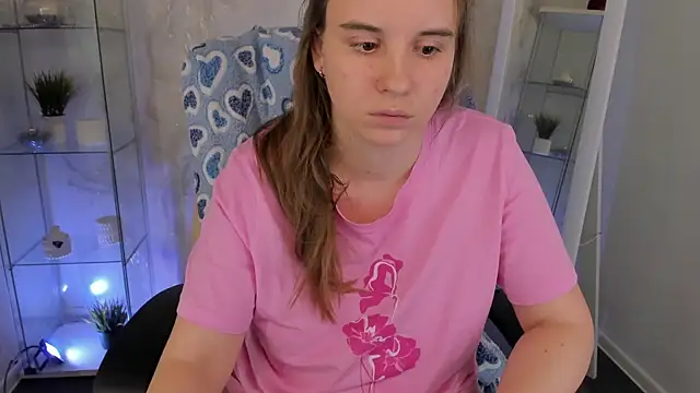 Lika_0ne's cam snapshot