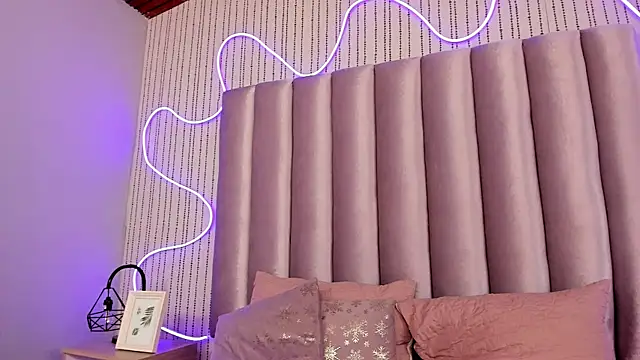 SamanthaPeachss's cam snapshot