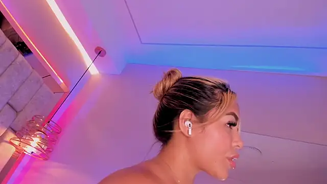 VioletaAbel's cam snapshot