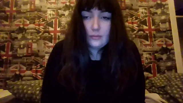 Lynylou's cam snapshot